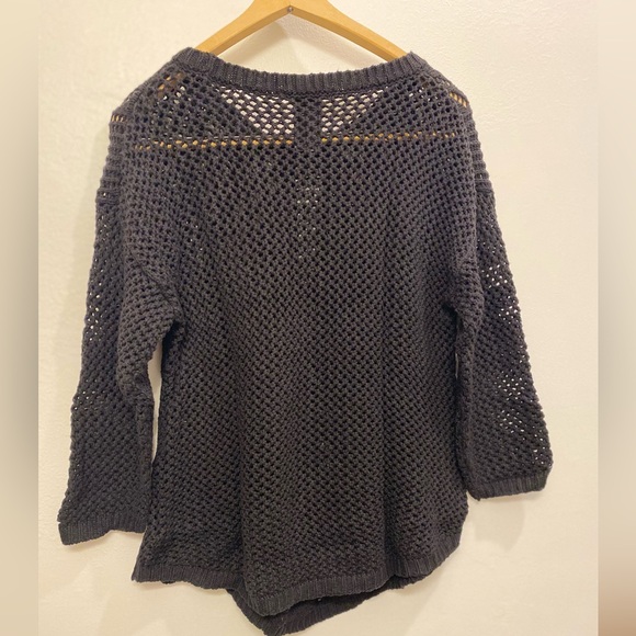 Chelsea & Theodore black open knit sweater - Picture 8 of 8